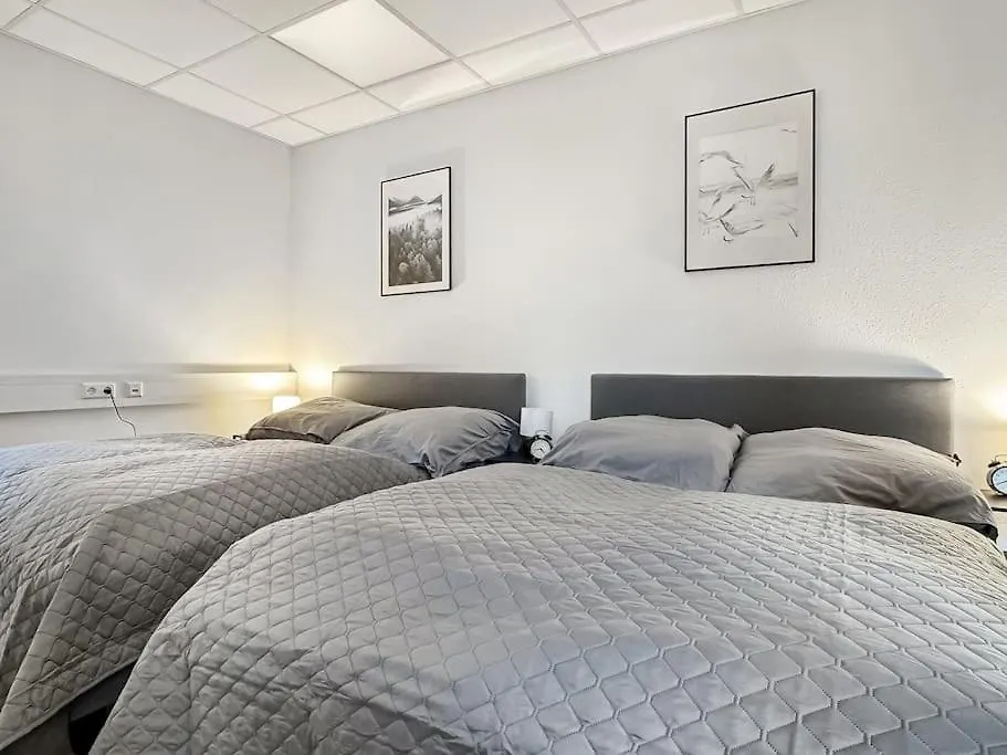 Event- & Komfortzone Fuer Gruppen In Stuttgart Apartment