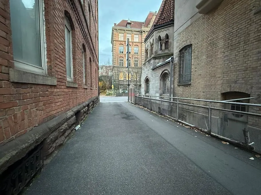 Event- & Komfortzone Fuer Gruppen In Stuttgart Apartment