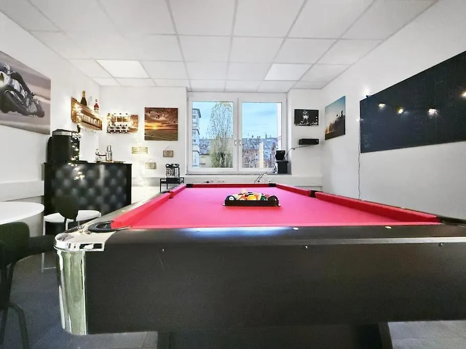 Event- & Komfortzone Fuer Gruppen In Stuttgart Apartment